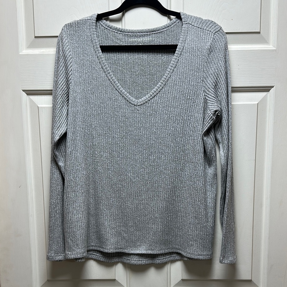American Eagle Outfitters Gray Ribbed Long Sleeve Tee
